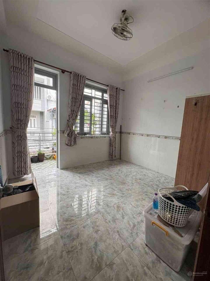 Chủ giảm mạnh còn 6,8 tỷ nhà hẻm 8m thông phan huy ích, tân bình