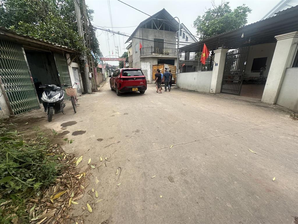 Bán đất tại thắng hữu, giá 24tr/m  dt 100m2, pháp lý đầy đủ.