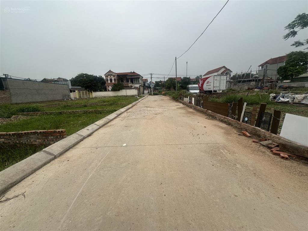 Bán đất tại thắng hữu, giá 24tr/m  dt 100m2, pháp lý đầy đủ.