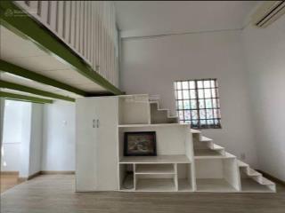 Bán nhà riêng hxh cầu vượt linh xuân, 18m2, 1.3 tỷ.