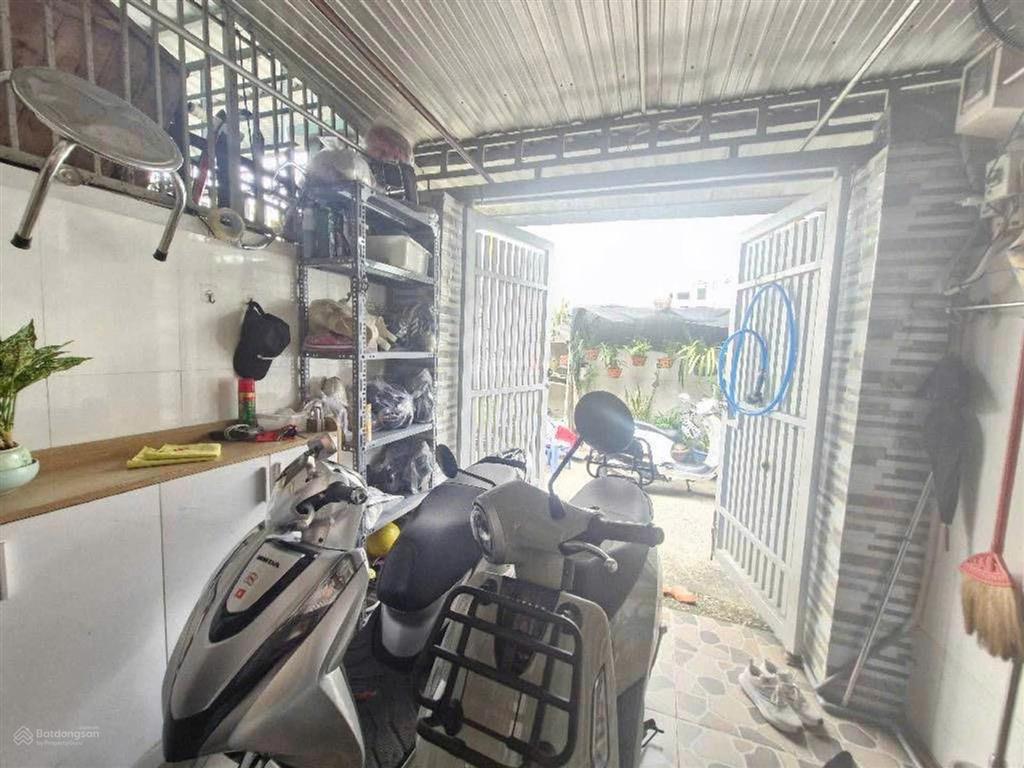 4t  nhà đẹp  45m2  vị trí trọng điểm trường thọ, metro mà còn nở hậu tài lộc thì nhanh còn kịp!