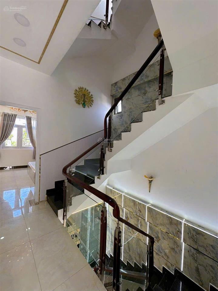 Bán nhà mặt phố huỳnh thị đồng, 11 tỷ, 84 m2, 4pn, 3wc, pháp lý đầy đủ, mặt tiền rộng