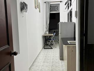 Cho thuê căn hộ 2 phòng ngủ ban công  ngay khu sân bay  gần công viên gia định