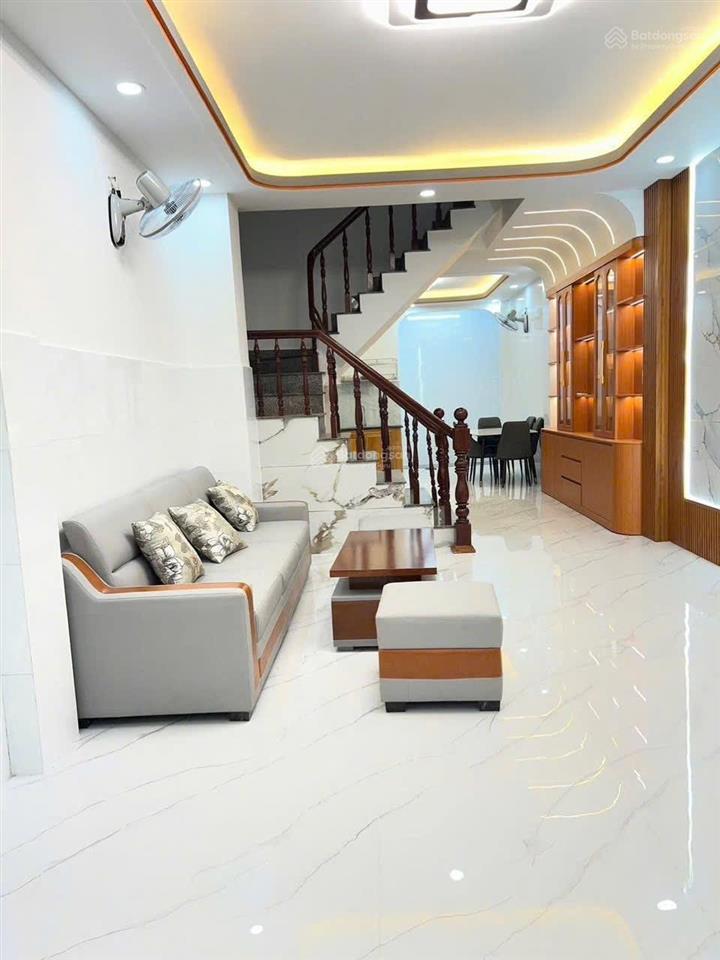 Giảm 200tr chỉ còn 4.5 tỷ nhà mới dt 41m giáp chợ bình tiên quận 6