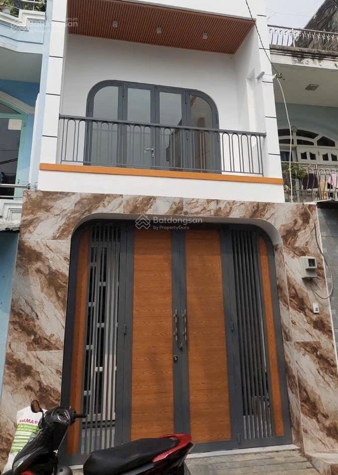 Giảm 200tr chỉ còn 4.5 tỷ nhà mới dt 41m giáp chợ bình tiên quận 6