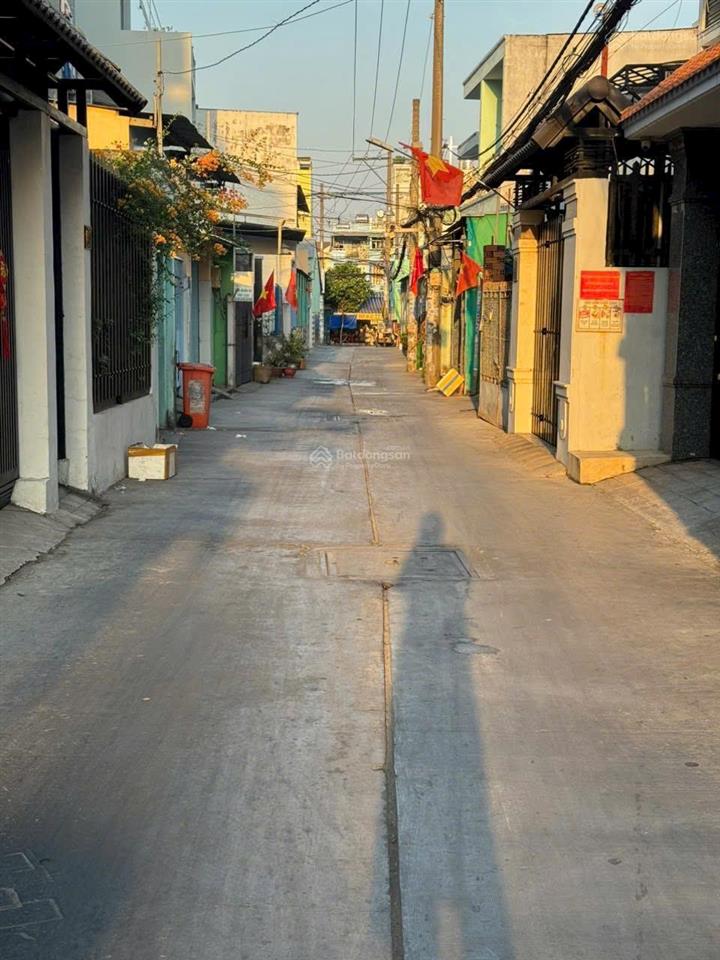 Giảm 200tr chỉ còn 4.5 tỷ nhà mới dt 41m giáp chợ bình tiên quận 6