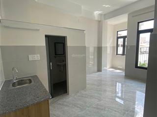 Chính chủ cho thuê 3tr8 ban công  thang máy bùi đình tuý, q. bình thạnh hàng xanh gần q1 q3