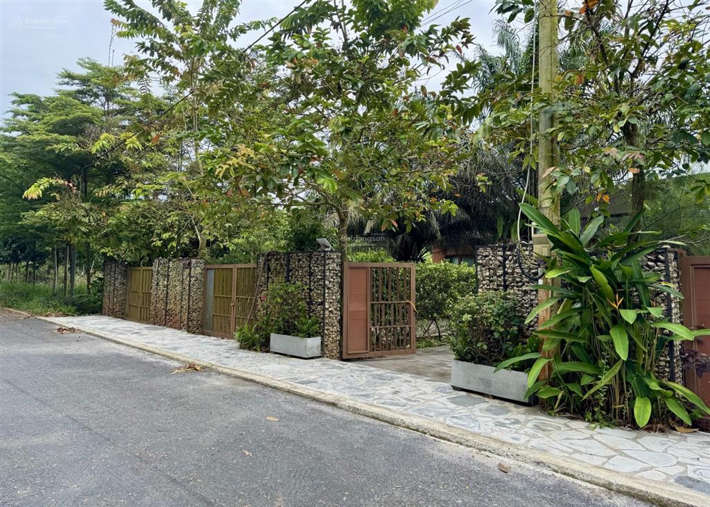 Bán căn nhà vườn nghỉ dưỡng gần biển lộc an, cách chợ, trường học 2km. khu dân cư an ninh