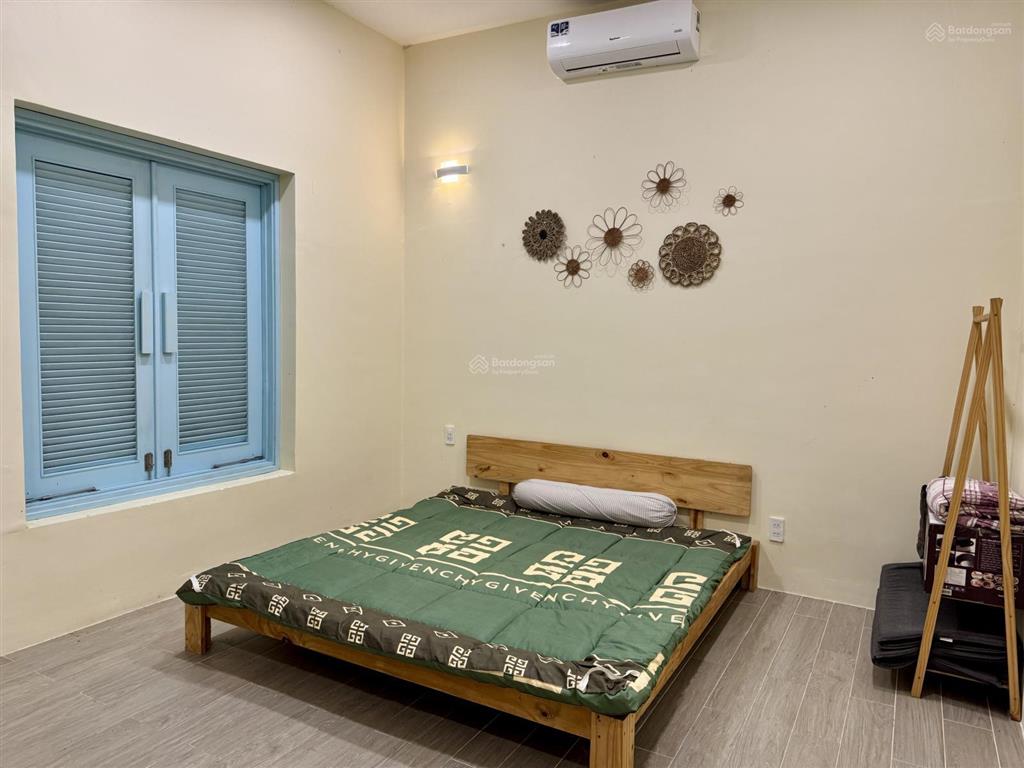 Bán căn nhà vườn nghỉ dưỡng gần biển lộc an, cách chợ, trường học 2km. khu dân cư an ninh