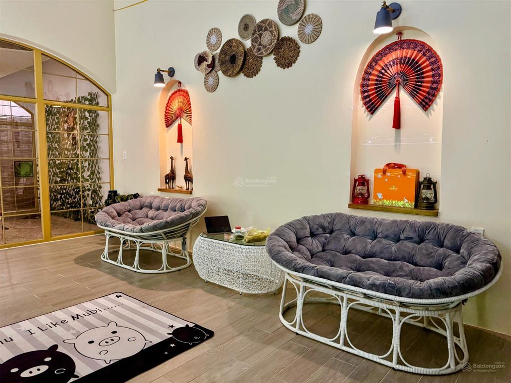 Bán căn nhà vườn nghỉ dưỡng gần biển lộc an, cách chợ, trường học 2km. khu dân cư an ninh