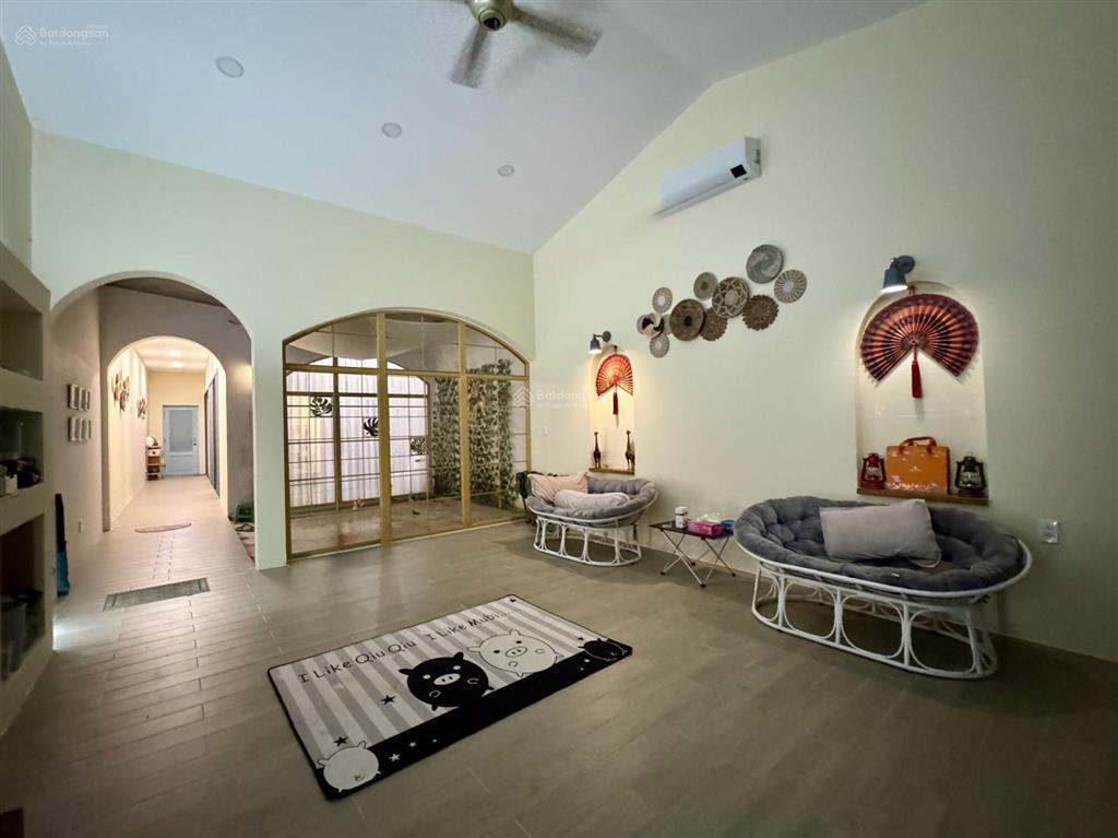 Bán căn nhà vườn nghỉ dưỡng gần biển lộc an, cách chợ, trường học 2km. khu dân cư an ninh