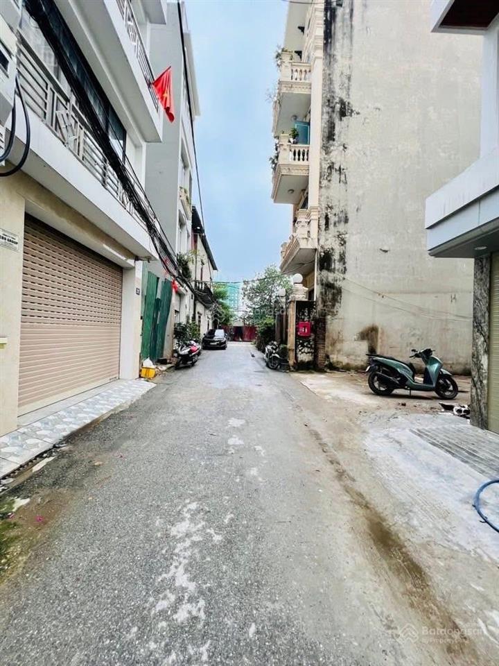 Chính chủ bán nhà dân xây thạch bàn 40m2 giá tốt nhất khu vực