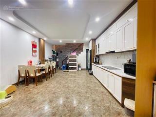 Chính chủ bán nhà dân xây thạch bàn 40m2 giá tốt nhất khu vực