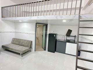 Cho thuê căn hộ có gác  cực rộng  thang máy  full nt  gần đh. văn lang, cầu bình lợi