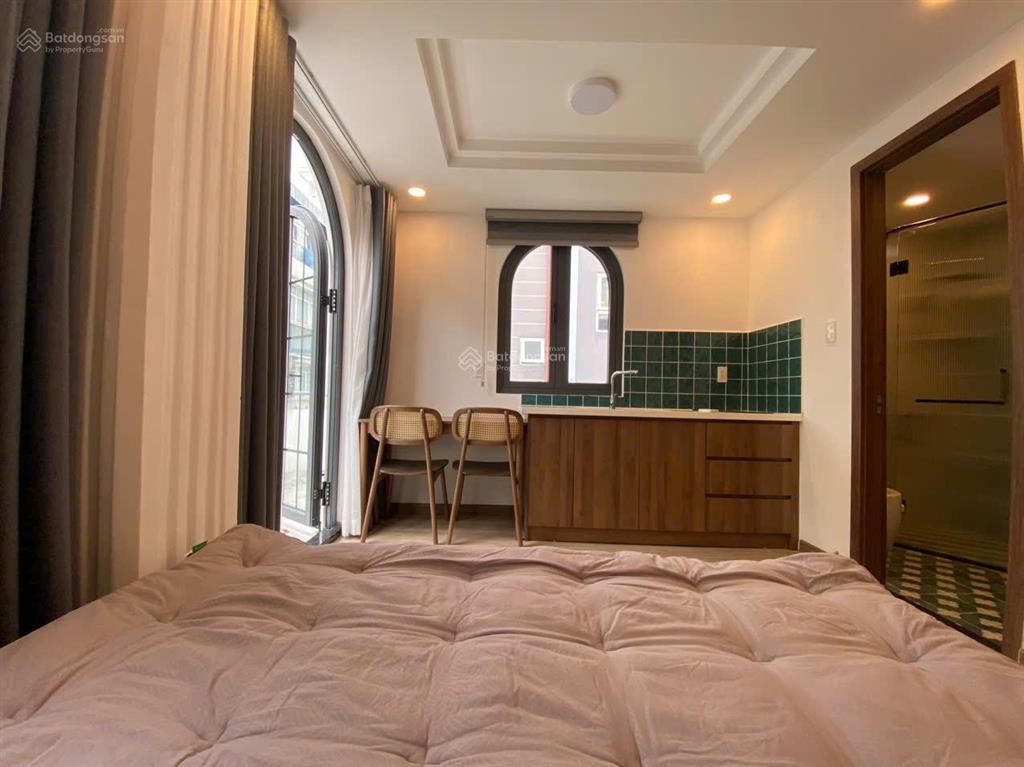 Nóng  căn hộ mới khai trương  bancol  full nt  ngay ngã 4 phú nhuận