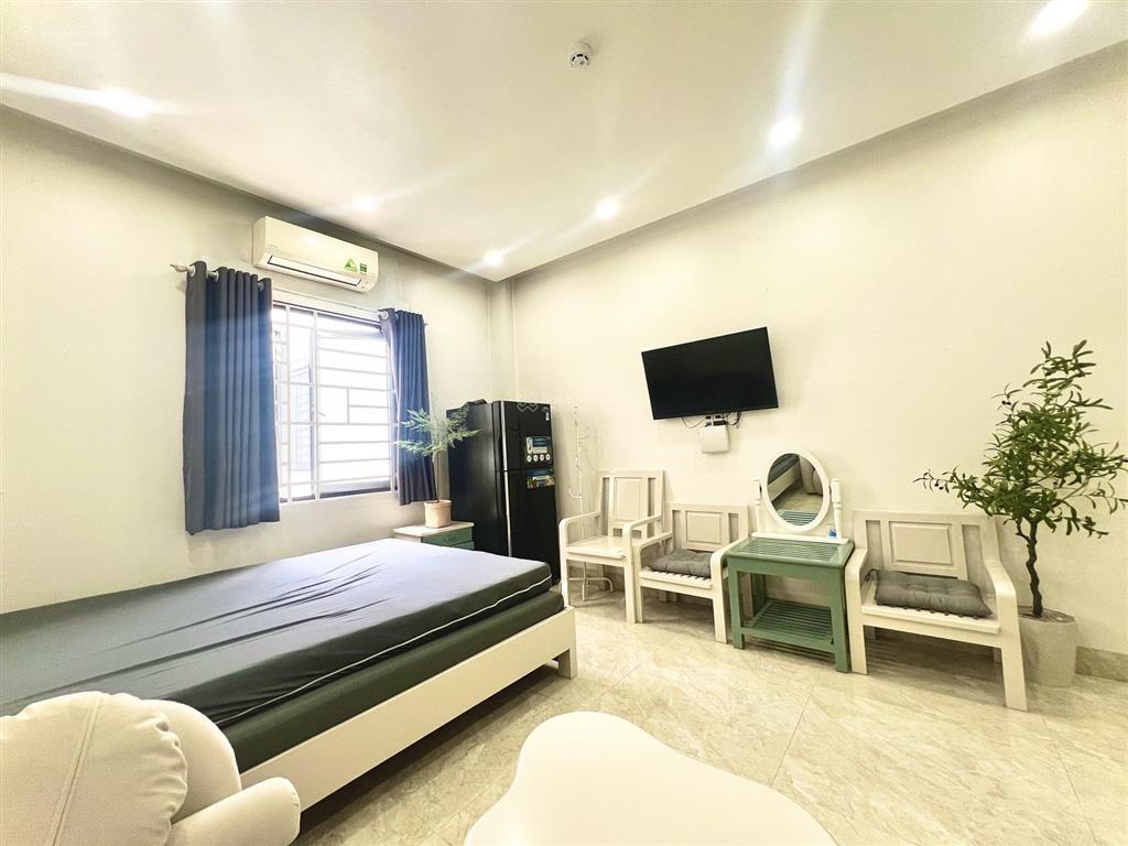 Cho thuê căn hộ studio  full nt cao cấp  cửa sổ trời  khu phan xích long