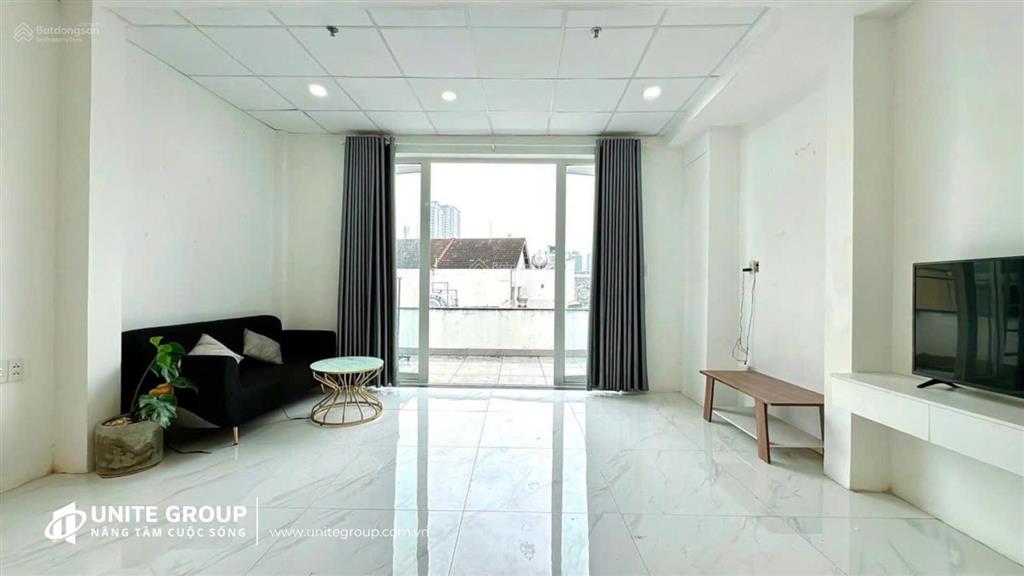 Cho thuê ch penhouse  thang máy  full nt  gần bùi viện