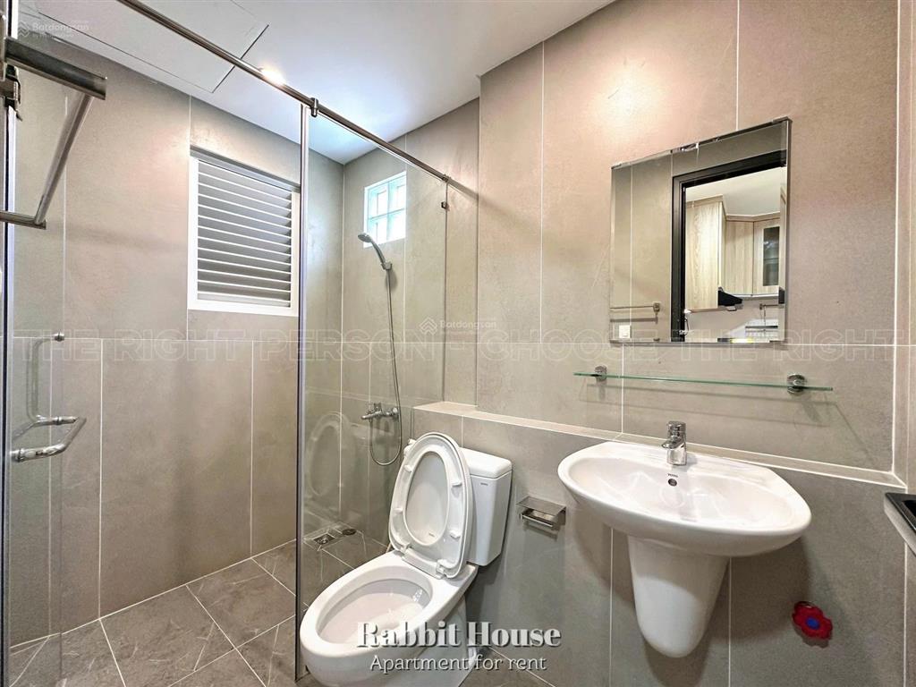 Cho thuê căn hộ 1pn balcony  giặt riêng  full nt  ngay cầu kinh