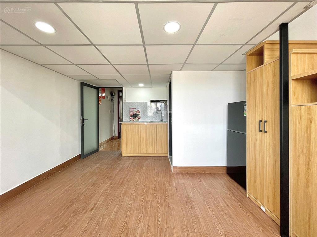 Căn hộ có gác  nhà mới 100%  siêu rộng  bancol  gần cầu kinh