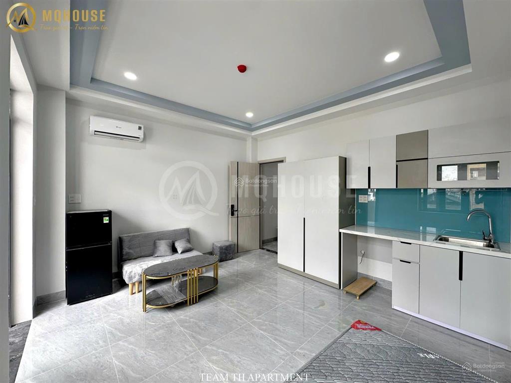 Cho thuê căn hộ  bancol  thang máy  hâm
xe  full nt  gần hàng xanh