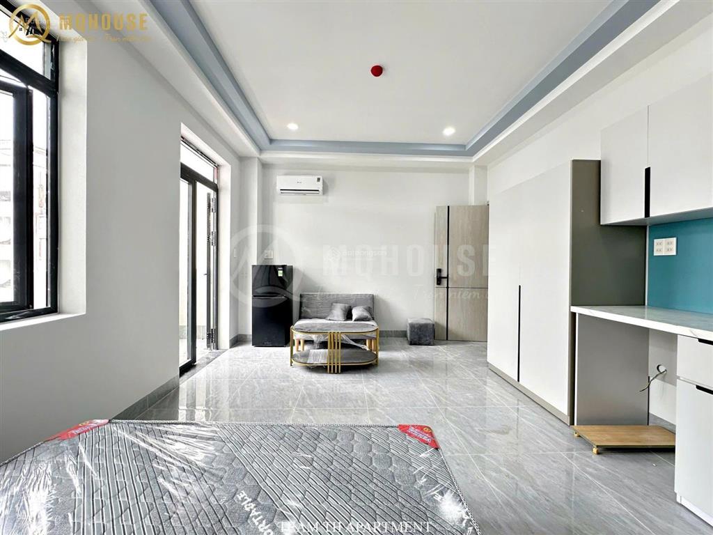 Cho thuê căn hộ  bancol  thang máy  hâm
xe  full nt  gần hàng xanh