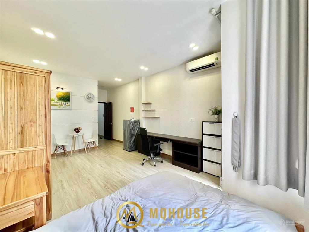 Cho thuê căn hộ  bancol  full nt sang trọng  gần hàng xanh