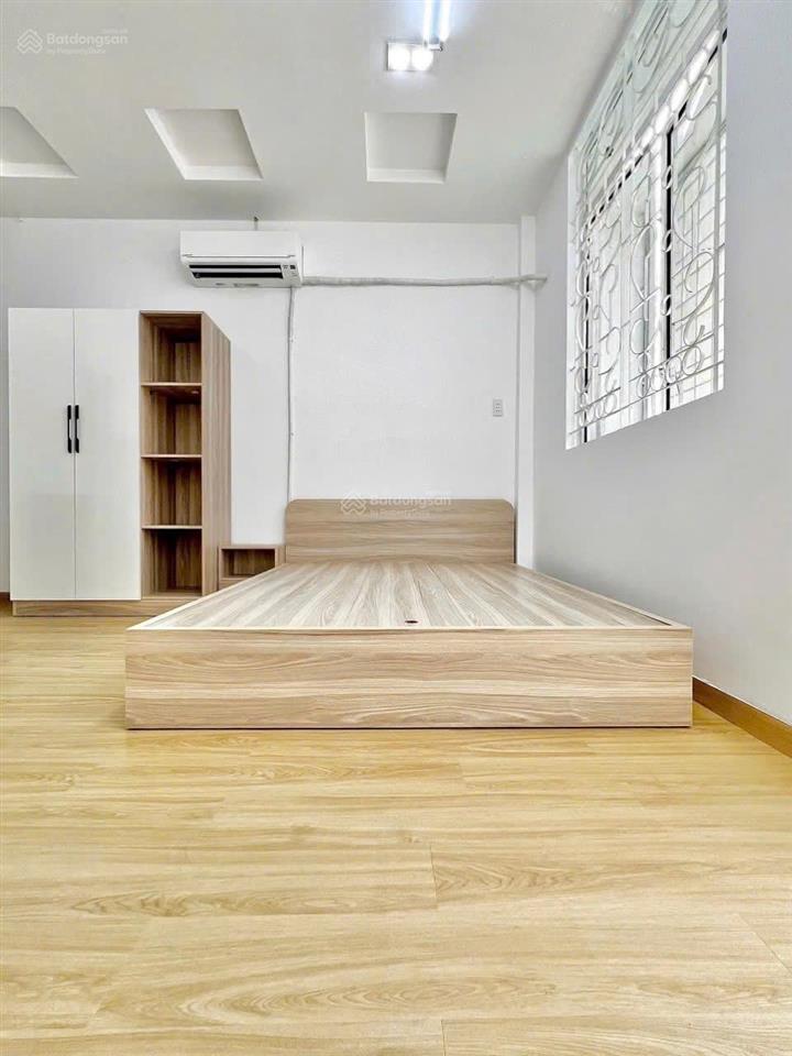 Cho thuê căn hộ  bancol  full nt  giặt riêng  gần ngã 4pn