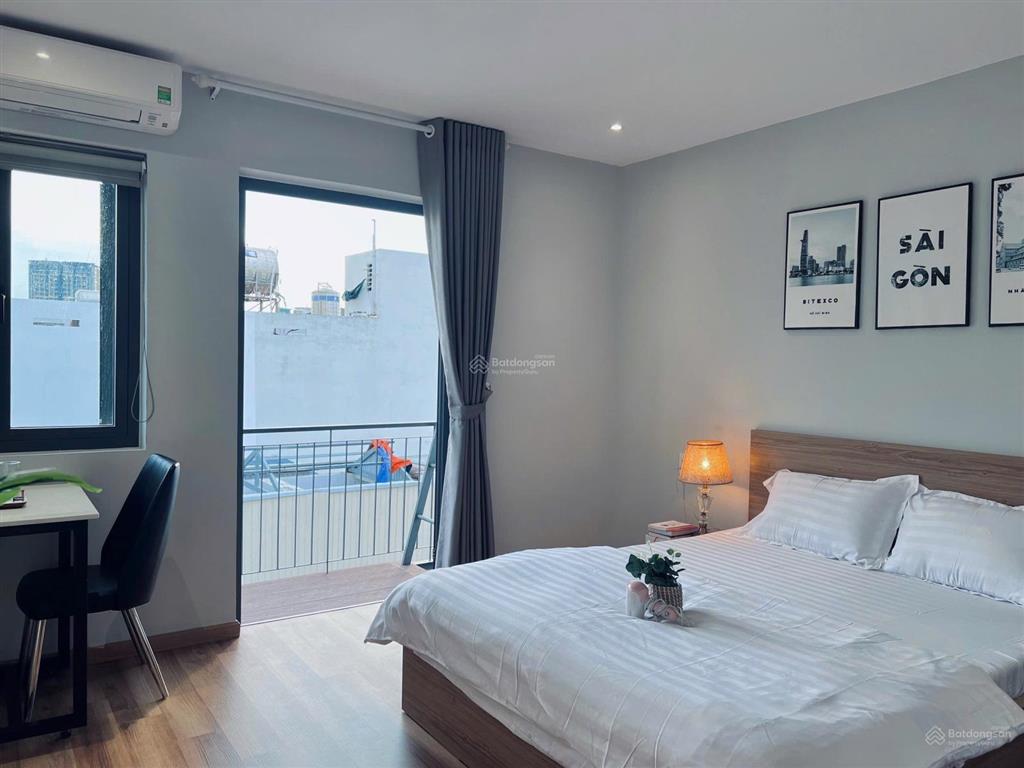 Cho thuê chdv full nội thất ban công thoáng ngay ngã tư hàng xanh di chuyển q1, q2 chỉ 5 phút