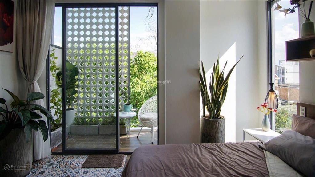 Cho thuê căn hộ dịch vụ full nội thất ban công thoáng gần trung tâm quận 1