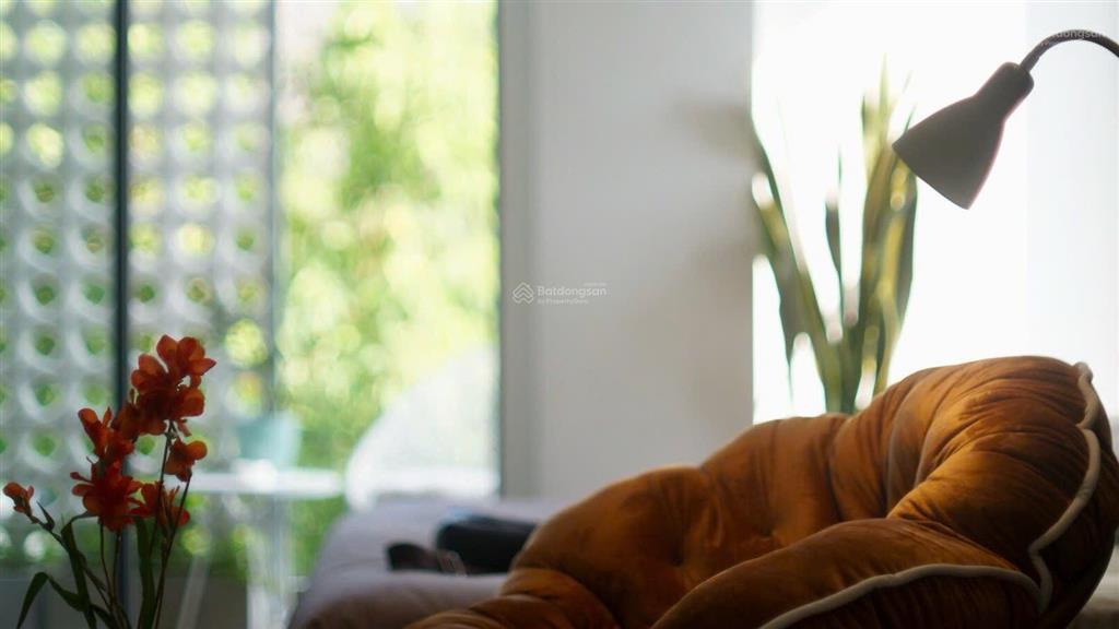 Cho thuê căn hộ dịch vụ full nội thất ban công thoáng gần trung tâm quận 1