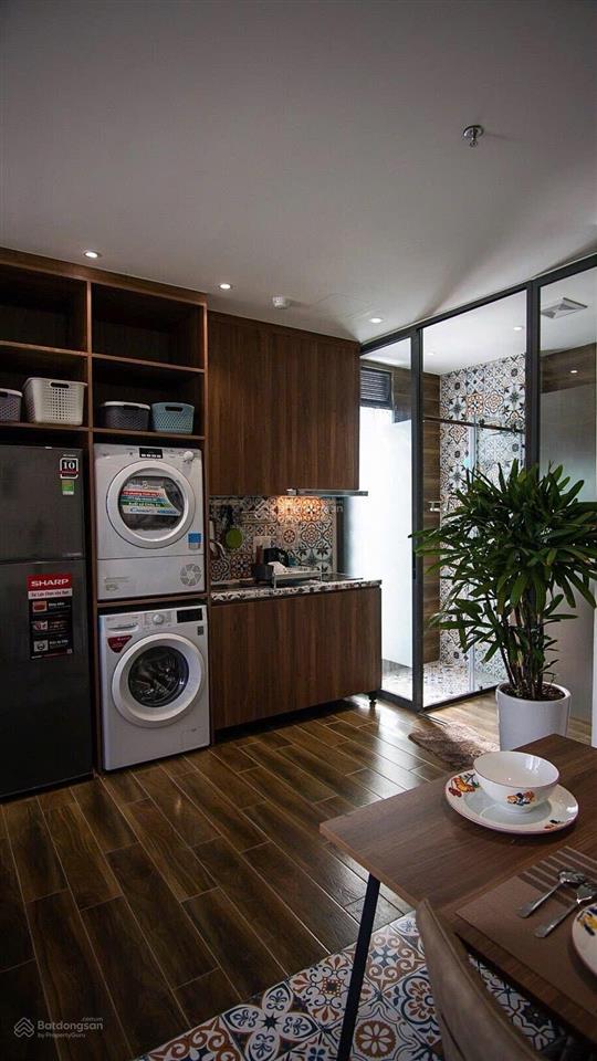 Cho thuê căn hộ dịch vụ full nội thất ban công thoáng gần trung tâm quận 1