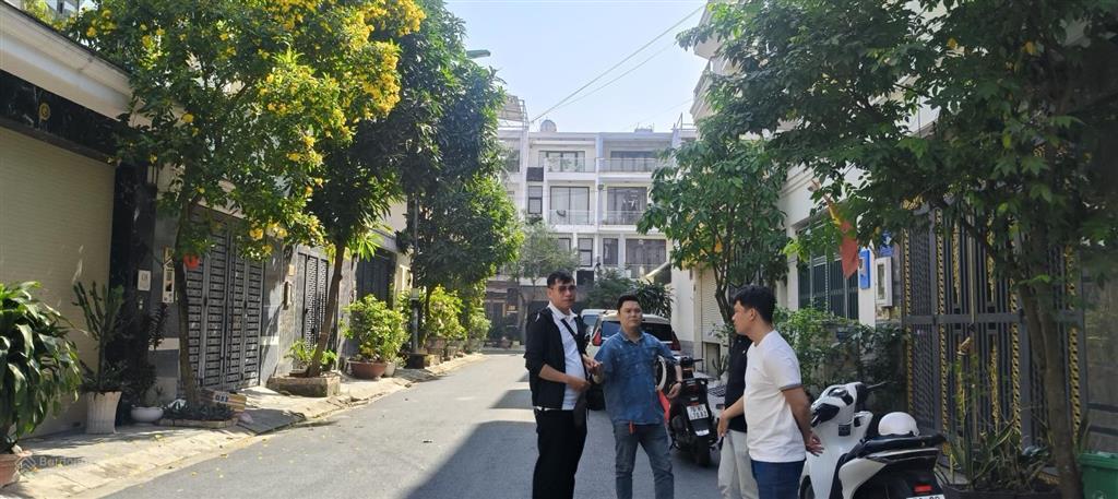 Chủ gấp bán  mặt tiền kdc vip hiệp thành city  hxh, giá nhỉnh 9,5tỷ, sát nguyễn ảnh thủ, quận 12