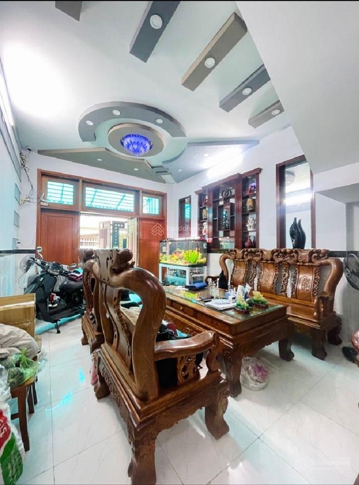 Bán nhà 1/ trương thị hoa  hxh  đối diện ub phường  2 tầng 4pn 64m2 full ntgiá 6.5 tỷ