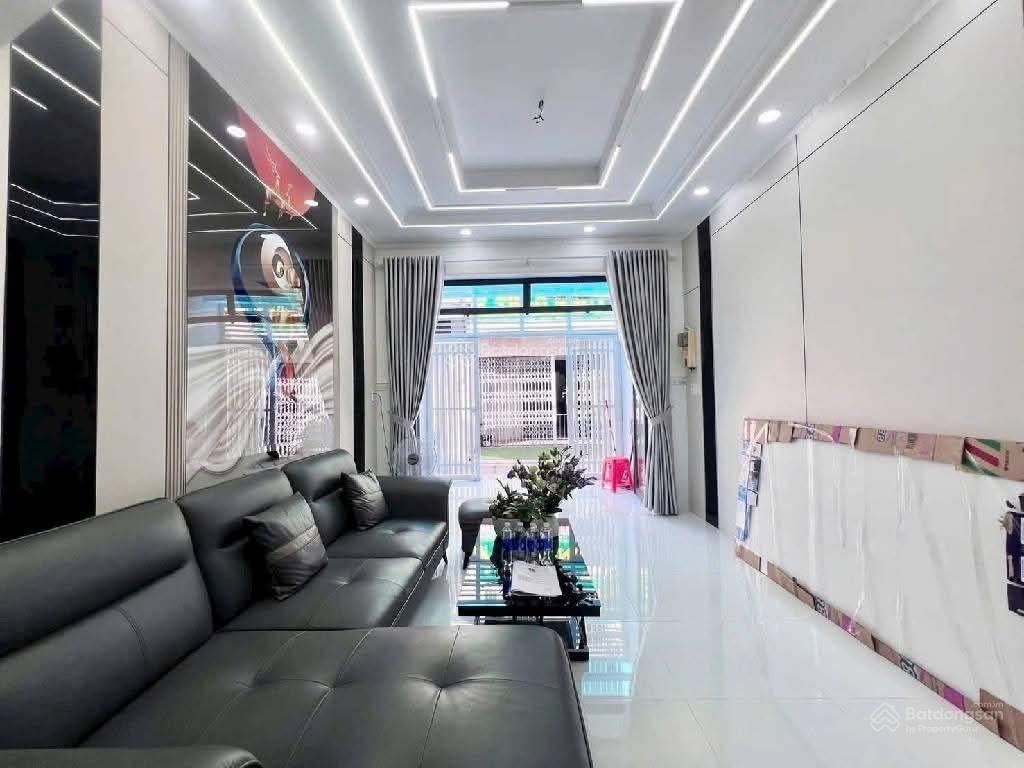 Nhà q12  hiệp thành 17  gần gò vấp  3pn  hẻm xe hơi  2 tầng  giá 4.2 tỷ tl  ở ngay