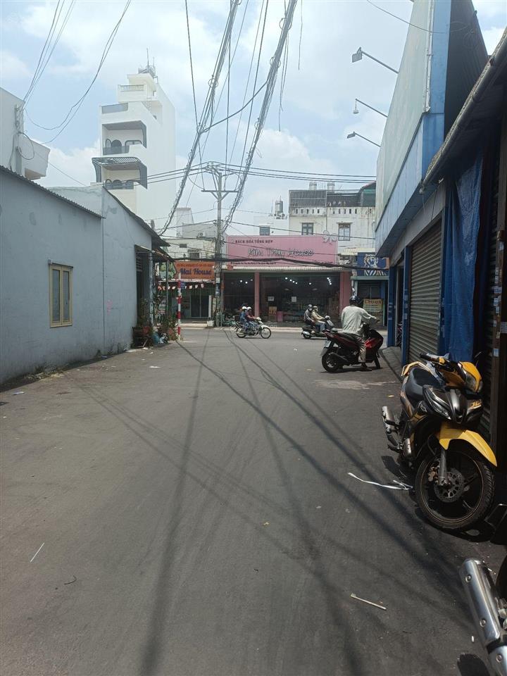 Mặt tiền nguyễn ảnh thủ  63m2, giá 5.2 tỷ, có dòng tiền  kd đa ngành, đường xe hơi tránh