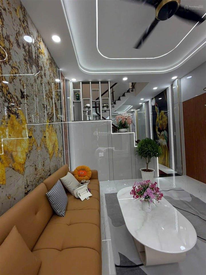 Nhà đẹp hẻm xe hơi shr full nội thất ngay công viên  sát hiệp thành city q12  giá 5.78 tỷ tl