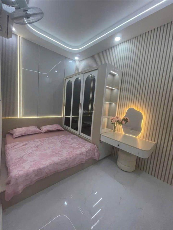 Nhà đẹp hẻm xe hơi shr full nội thất ngay công viên  sát hiệp thành city q12  giá 5.78 tỷ tl