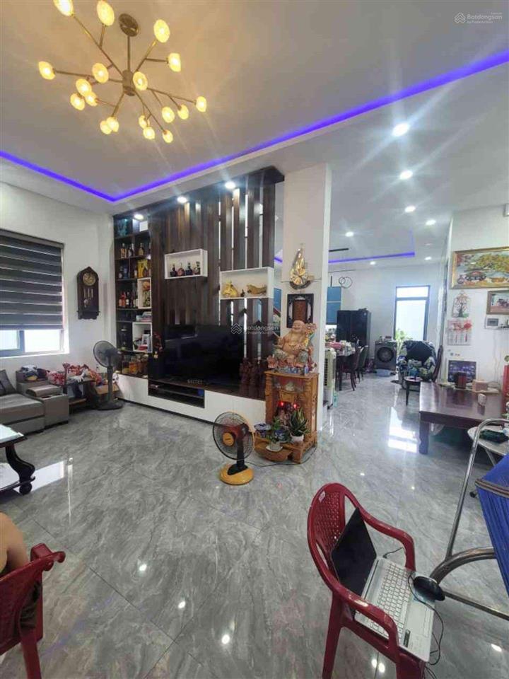 Bán biệt thự sân vườn hơn 300m2  xuân thới thượng hóc môn  full nội thất châu âu  nhỉnh 8xtỷ tl