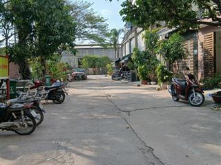 Bán nhà 4.5x20m, 4 tầng, hẻm 12m, chào 9.x tỷ, phan văn hớn, quận 12