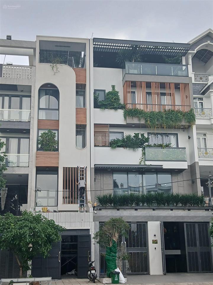 Bán nhà kdc an sương, 5x20m, 4 tầng, view công viên, 13.x tỷ, đường 12m, quận 12