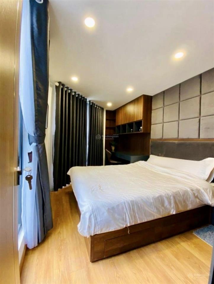 Nhà  ông ích khiêm q11 , lô góc 2 mặt hẻm , 4 tầng btct full nội thất , ở ngay 5.99 tỷ.