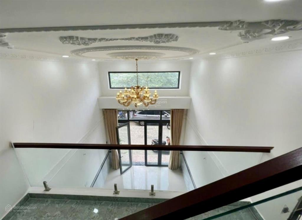 Bán nhà 6 tầng ,quận 11 . hẻm ô tô vào nhà 6pn có dòng tiền 20 triệu/tháng.