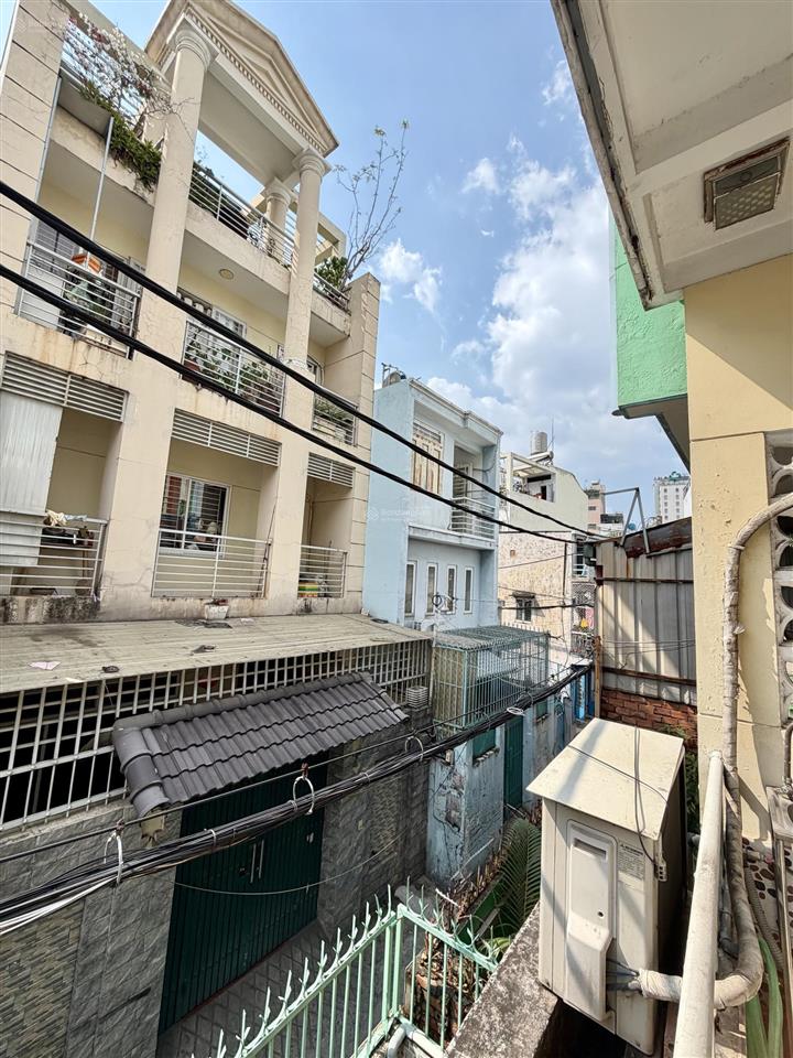 Bán nhà riêng 56 m2. đường đinh bộ lĩnh. gần các trường đại học lớn. gần mặt tiền. ngã tư hàng xanh