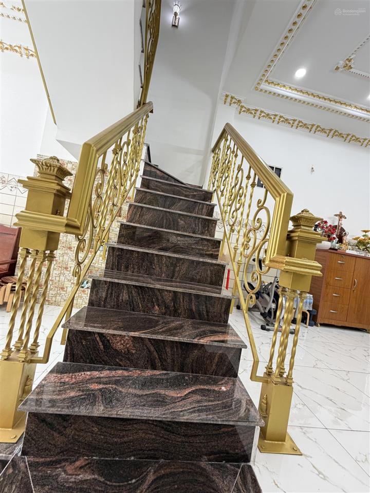 Nhà 4 tầng mã lò, bình tân gần bệnh viện 74m giá 6,95 tỷ.