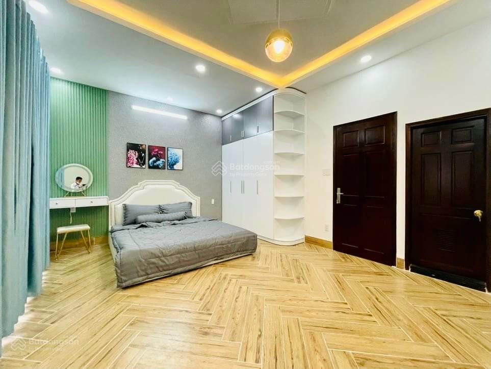 Bán nhà mặt tiền kinh doanh đường trần phú phường 4 quận 5, dt 4x22m, lửng 2 lầu st, giá 18 tỷ