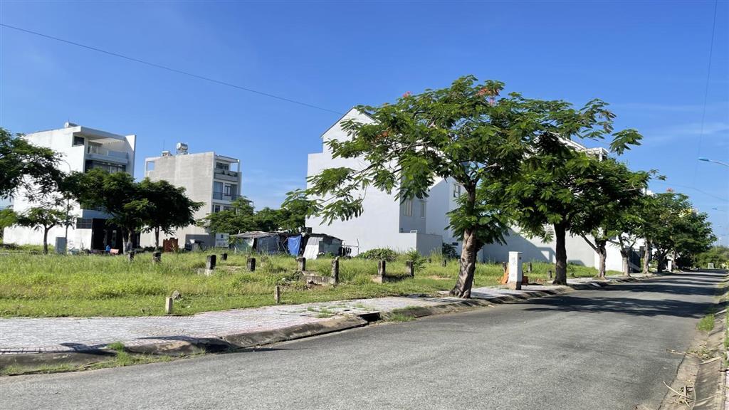 Bán nền 6x16 topia garden khang điền gần global city.