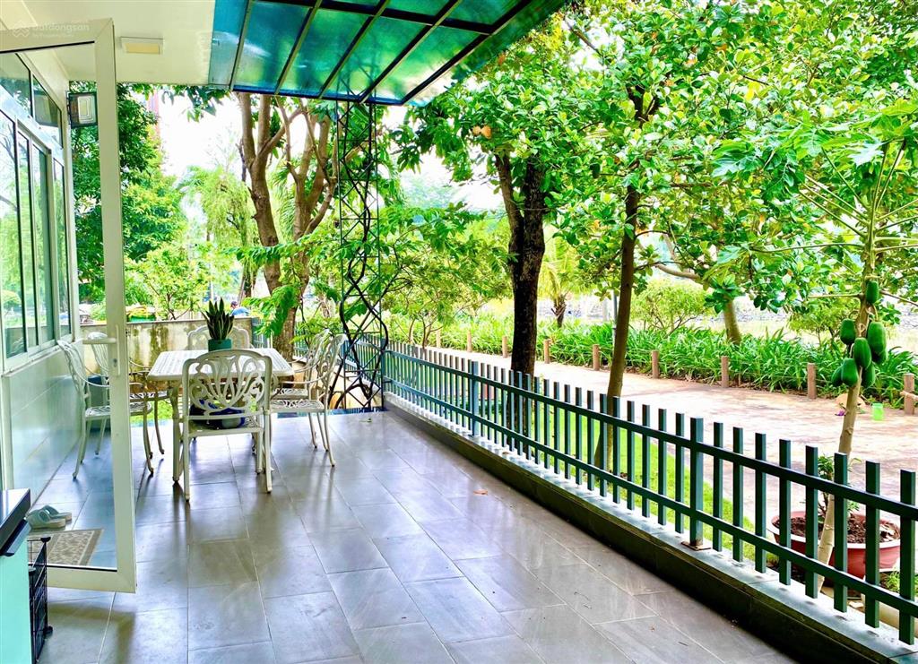 Bán bt cao cấp lucasta khang điền đường liên phường giá tốt t6/2026