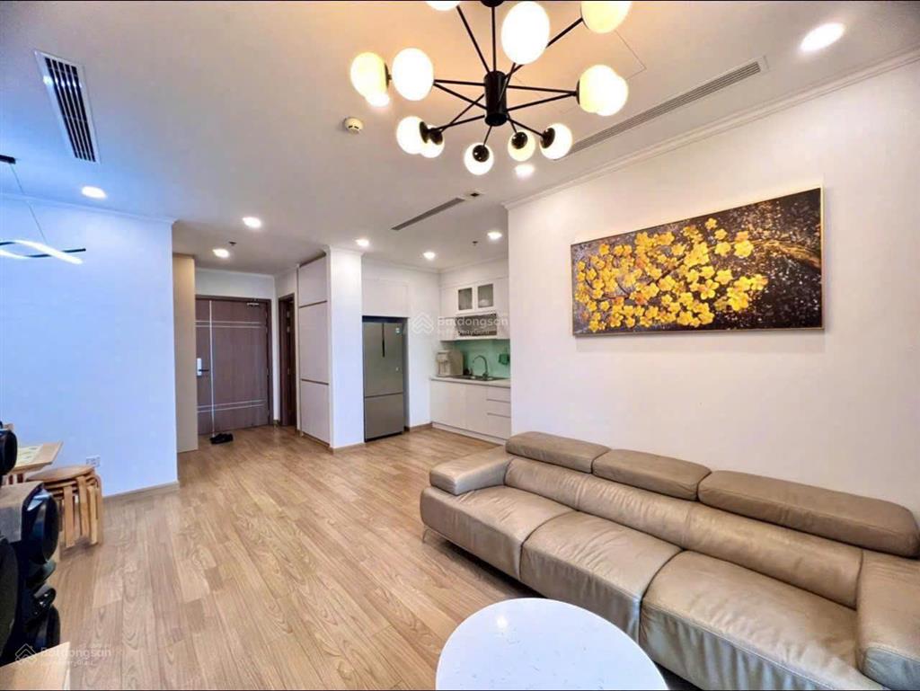 Khách hết hạn hđ, gia đình cần cho thuê ch vinhomes gardenia 2pn 79m2 đủ đồ giá 16tr (có slot ô tô)