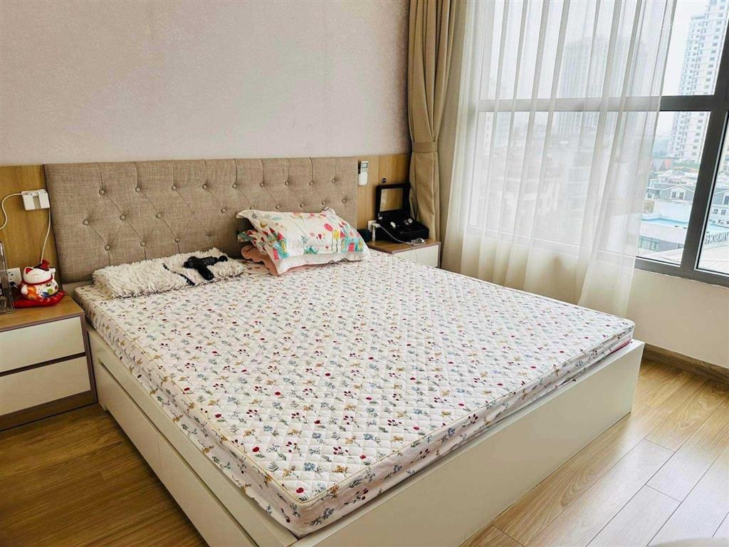 Khách hết hạn hợp đồng gia đình cần cho thuê căn hộ tại florence 2pn 91m đủ đồ, giá 15tr/tháng