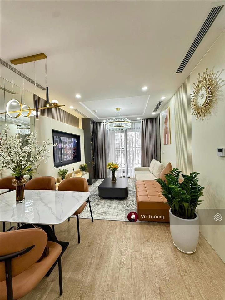 Hot  gia đình cho thuê căn hộ 2pn giá rẻ nhất goldmark city  full đủ đồ tầng đẹp giá chỉ 12.5tr